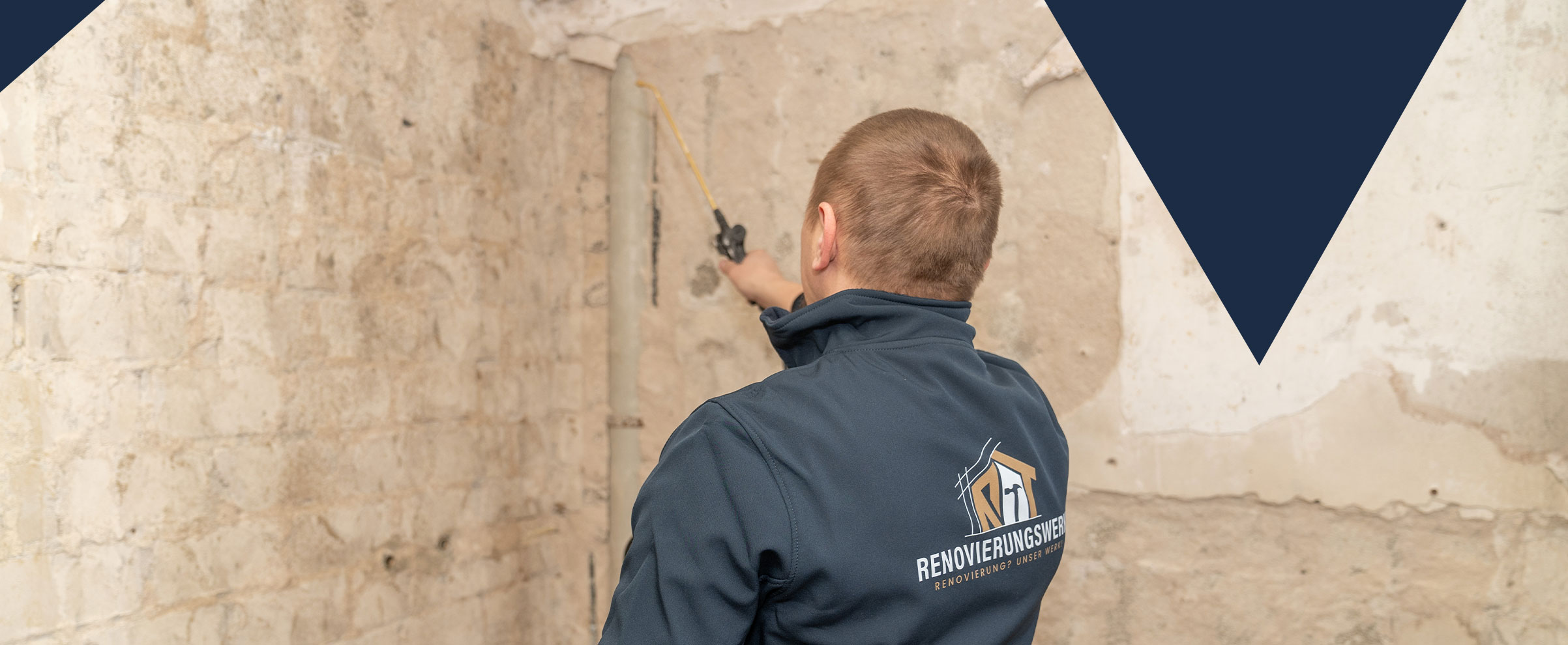 Renovierungswerk GmbH, Denny Elia, Entrümplung, Entkernung, Hausmeistertätigkeiten, Erstellung von Renovierungsplänen, Trockenbau, Maler- und Tapezierarbeiten, Fenster- und Türmontage, Badsanierungen, Außenarbeiten, Renovierung, Sanierung, Modernisierung, Kierspe, Meinerzhagen, Lüdenscheid, Werne, Halver, NRW, Nordrhein Westfalen